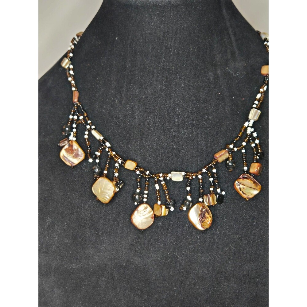 Seed Bead and Shell Necklace Button Clasp - Picture 2 of 6